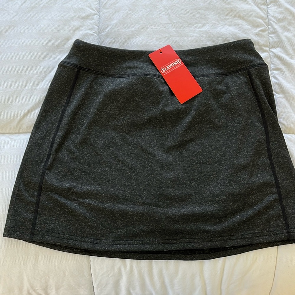 Blevonh tennis skort. Brand new with tag.